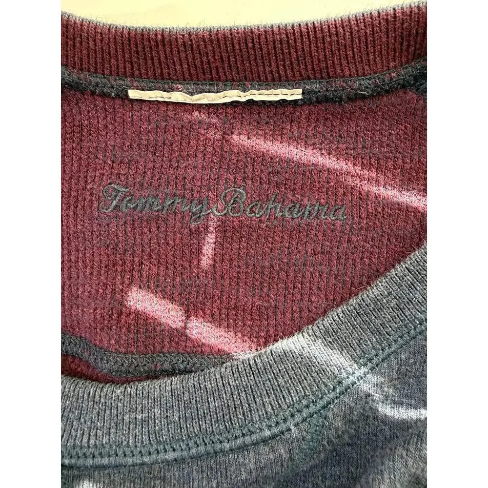 Tommy Bahama Men’s Blue Crewneck Sweatshirt Burgundy Lining